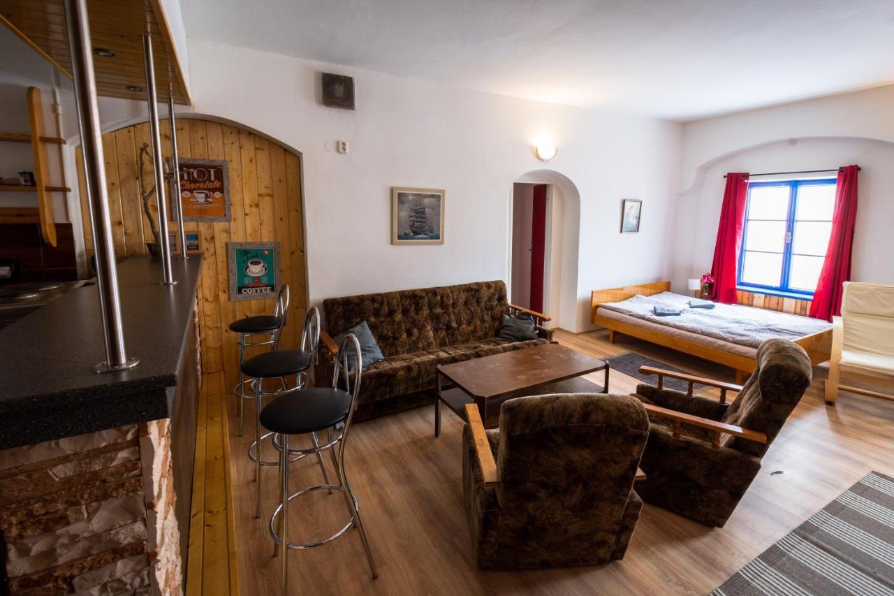 Red Point Hotel Tabor Bagian luar foto
