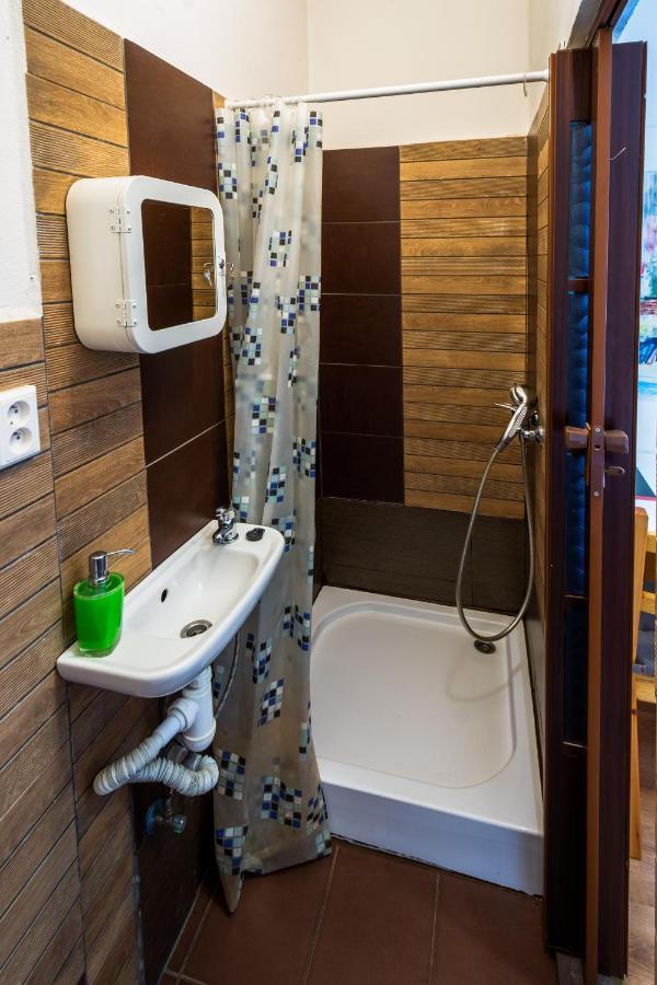 Red Point Hotel Tabor Bagian luar foto