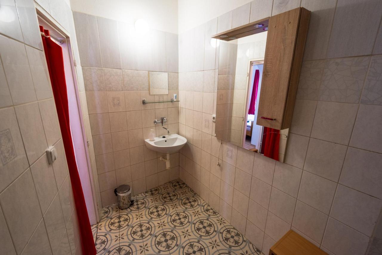 Red Point Hotel Tabor Bagian luar foto